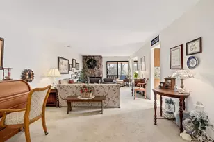 1S055 Spring Rd, Oakbrook Terrace, IL 60181 - Photo 4