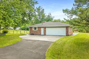 5420 Golden Prairie Cir, Rockford, IL 61109 - Photo 32