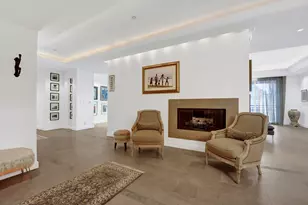 55 W Delaware Pl, Chicago, IL 60610 - Photo 2