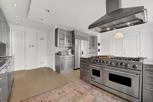 55 W Delaware Pl, Chicago, IL 60610 - Photo 8