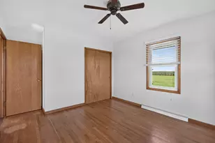 3560 E 14th Rd, Ottawa, IL 61350 - Photo 22