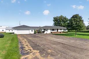 3560 E 14th Rd, Ottawa, IL 61350 - Photo 4