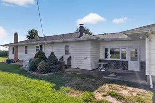 3560 E 14th Rd, Ottawa, IL 61350 - Photo 6