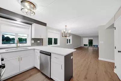 225 E Wing Street #302, Arlington Heights, IL 60004 - Photo 12