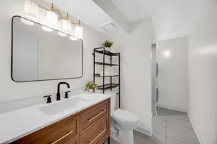 225 E Wing St, Arlington Heights, IL 60004 - Photo 18