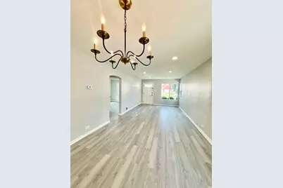 35 46th Avenue, Bellwood, IL 60104 - Photo 2