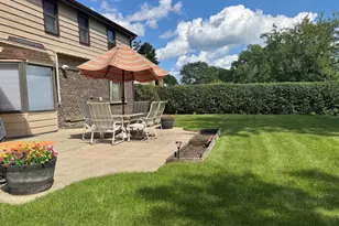 3915 Joanne Dr, Glenview, IL 60026 - Photo 6