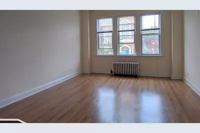 2600 N Kimball Avenue #204, Chicago, IL 60647 - Photo 2