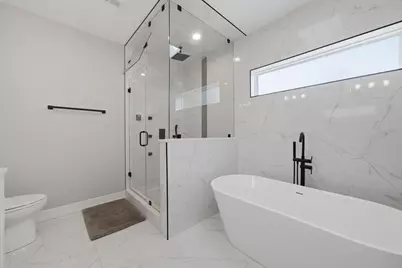 3536 N Albany Avenue, Chicago, IL 60618 - Photo 12