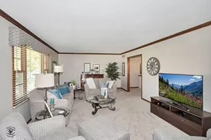 1354 Mill Pond Rd, Bourbonnais, IL 60914 - Photo 4