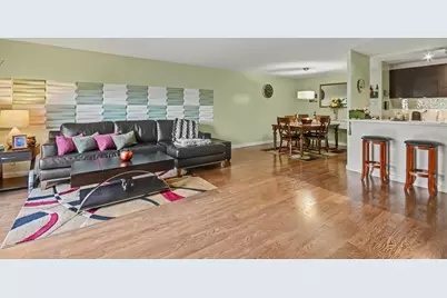 120 Lakeview Drive #519, Bloomingdale, IL 60108 - Photo 4