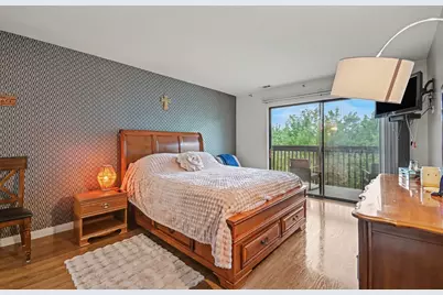 120 Lakeview Drive #519, Bloomingdale, IL 60108 - Photo 8