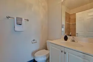 8 Turnbury Ct, Hawthorn Woods, IL 60047 - Photo 36