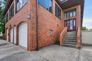 1046 S Main St, Lombard, IL 60148 - Photo 2