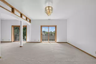 1046 S Main St, Lombard, IL 60148 - Photo 12
