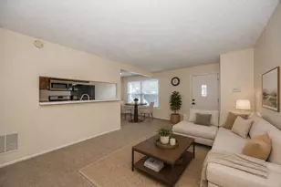 1257 Pearl Ave, Glendale Heights, IL 60139 - Photo 2