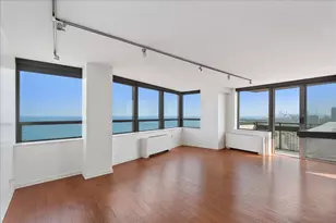 5701 N Sheridan Rd, Chicago, IL 60660 - Photo 2