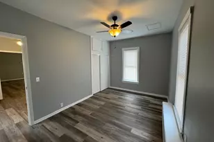 148 N Root St, Aurora, IL 60505 - Photo 4