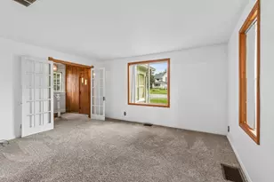 11806 Maple Ave, Hebron, IL 60034 - Photo 16
