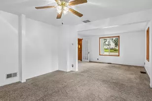11806 Maple Ave, Hebron, IL 60034 - Photo 22