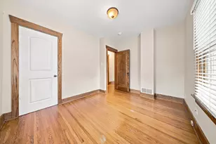30 S Commonwealth Ave, Elgin, IL 60123 - Photo 16