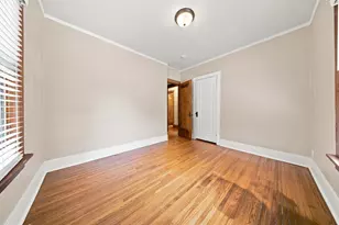 30 S Commonwealth Ave, Elgin, IL 60123 - Photo 14