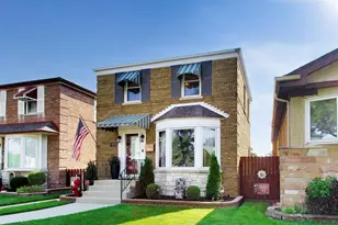 5523 N Natchez Ave, Chicago, IL 60656 - Photo 2