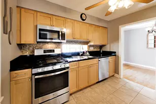 5523 N Natchez Ave, Chicago, IL 60656 - Photo 14