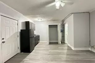 4735 N Beacon St, Chicago, IL 60640 - Photo 14