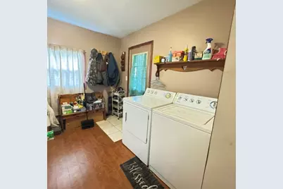 924 N George Street, Clifton, IL 61727 - Photo 2