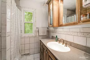 1350 Leverenz Rd, Naperville, IL 60564 - Photo 14