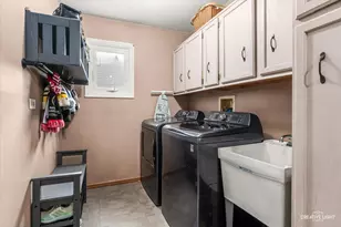 1350 Leverenz Rd, Naperville, IL 60564 - Photo 12