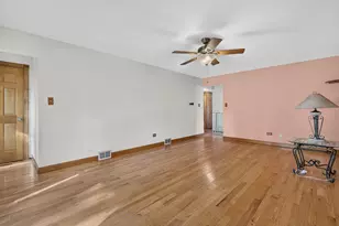 14339 Kolin Ave, Midlothian, IL 60445 - Photo 4