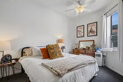 2920 N Lakewood Avenue #2, Chicago, IL 60657 - Photo 8