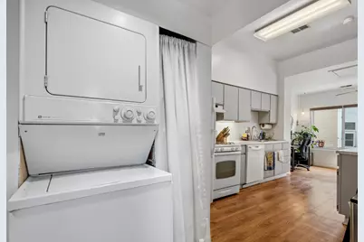 2920 N Lakewood Avenue #2, Chicago, IL 60657 - Photo 4