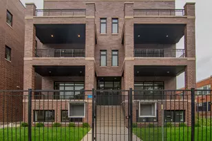 2042 W Washington Blvd, Chicago, IL 60612 - Photo 1