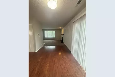 1025 Manchester Court #1025, South Elgin, IL 60177 - Photo 4