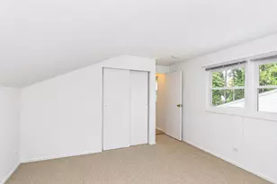 697 Hickory Dr, Buffalo Grove, IL 60089 - Photo 22