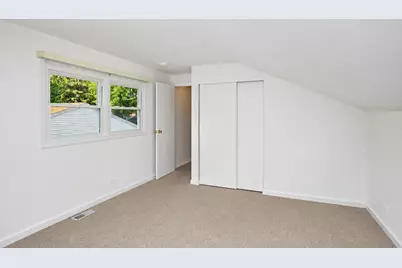 697 Hickory Drive, Buffalo Grove, IL 60089 - Photo 20