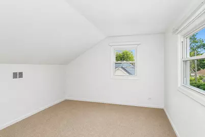 697 Hickory Drive, Buffalo Grove, IL 60089 - Photo 16
