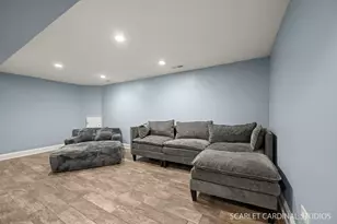 5184 W 64th Pl, Chicago, IL 60638 - Photo 12