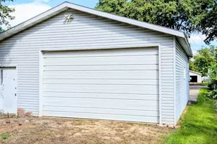 706 S 2nd St, Oregon, IL 61061 - Photo 2