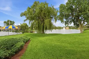9388 Bay Colony Dr, Des Plaines, IL 60016 - Photo 28