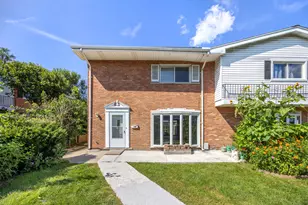 8812 Dee Rd, Des Plaines, IL 60016 - Photo 1