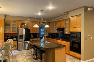 7624 Beringer Ct, Gurnee, IL 60031 - Photo 6
