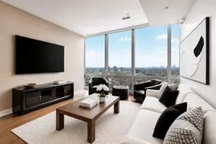 500 W Superior St, Chicago, IL 60654 - Photo 4