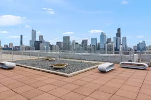 500 W Superior St, Chicago, IL 60654 - Photo 24