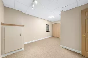 3202 Whitney Rd, Aurora, IL 60502 - Photo 22