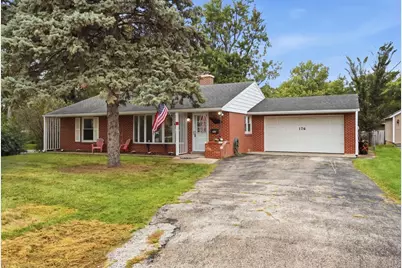 176 Lakeshore Drive, Crystal Lake, IL 60014 - Photo 2