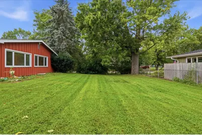 176 Lakeshore Drive, Crystal Lake, IL 60014 - Photo 20